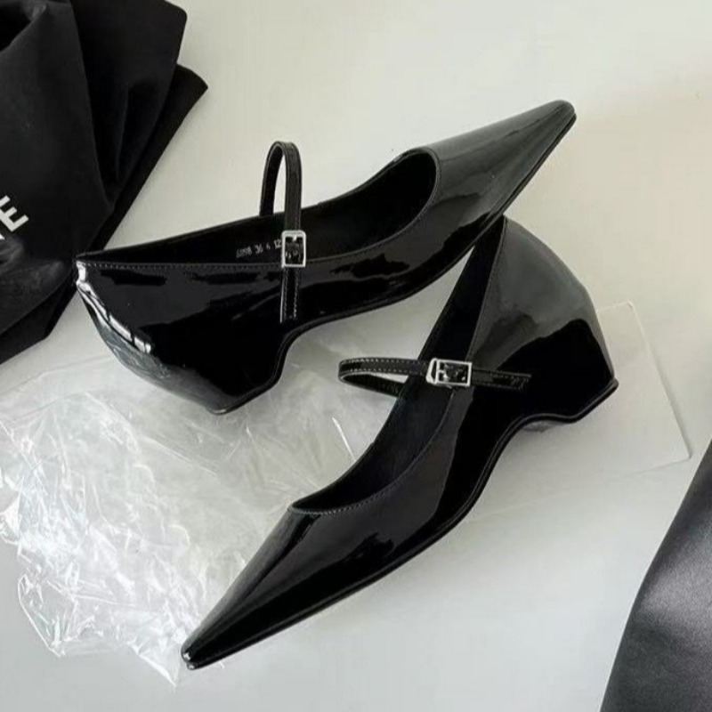 Sepatu Wanita Model Terbaru 20 - Women Shoes Sandals ulasan dan harga