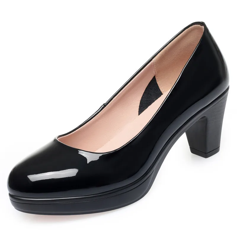 Sepatu Kulit Paten Elegan Ukur - Patent Leather Pump ulasan dan harga