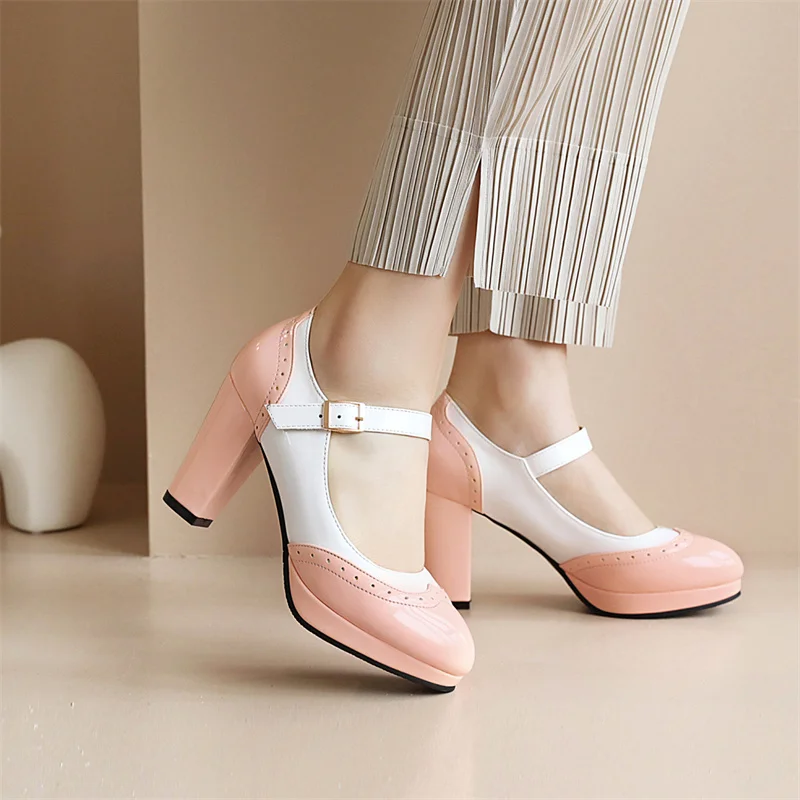 Sepatu Mary Jane Platform Warn - Patent Leather Pump ulasan dan harga