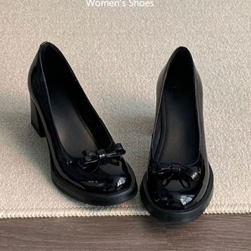 Sepatu Mary Jane Platform Hita - Patent Leather Pump ulasan dan harga
