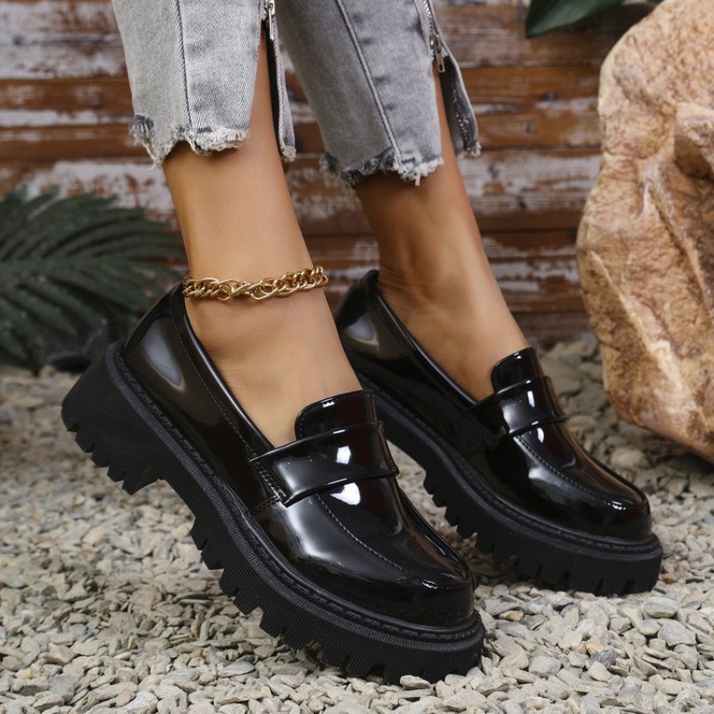 Sepatu Pantofel Hak Med Kulit  - Patent Leather Pump ulasan dan harga