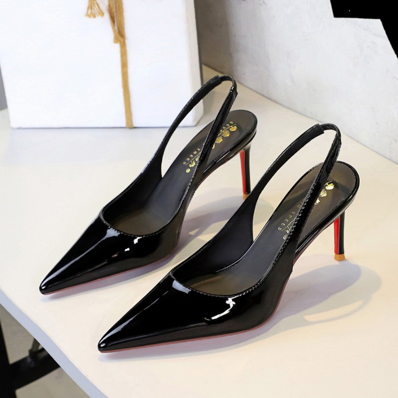 Sepatu Hak Tinggi Runcing Erop - Patent Leather Pump ulasan dan harga
